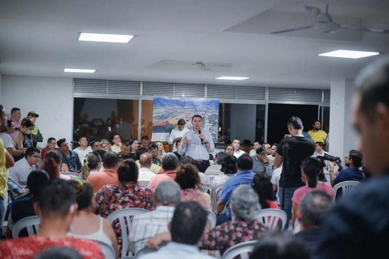 Alcalde propone tres alternativas para problemática de agua en Arboleda del Campestre