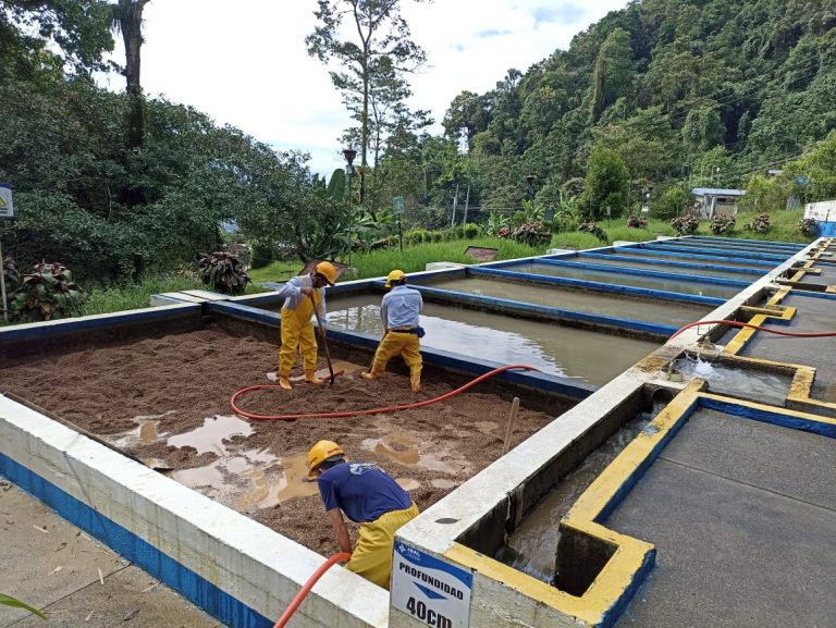 Pese al cierre de la bocatoma Chembe, Ibal garantiza servicio de agua en la comuna Siete