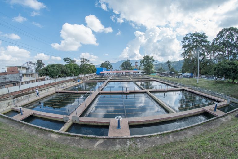 Usuarios del IBAL están gastando más del agua subsidiada