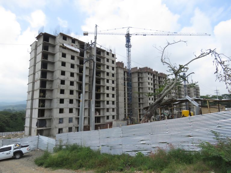 IBAL denunciará a dos constructoras por defraudación de fluidos