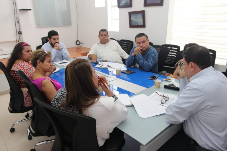 Una nueva propuesta sobre la mesa, plantean habitantes de los barrios del sur para contar con agua Potable en el sector