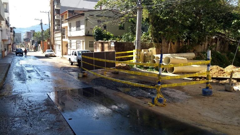 La Empresa Ibaguereña de Acueducto y Alcantarillado – IBAL, hace un llamado a la ciudadanía a respetar las señales preventivas de las obras que se realizan en la ciudad