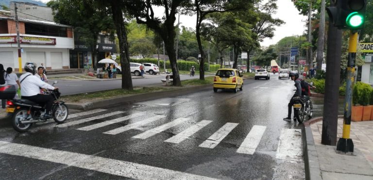 IBAL verificó daño en red de agua potable de la Avenida Ambalá con Calle 65