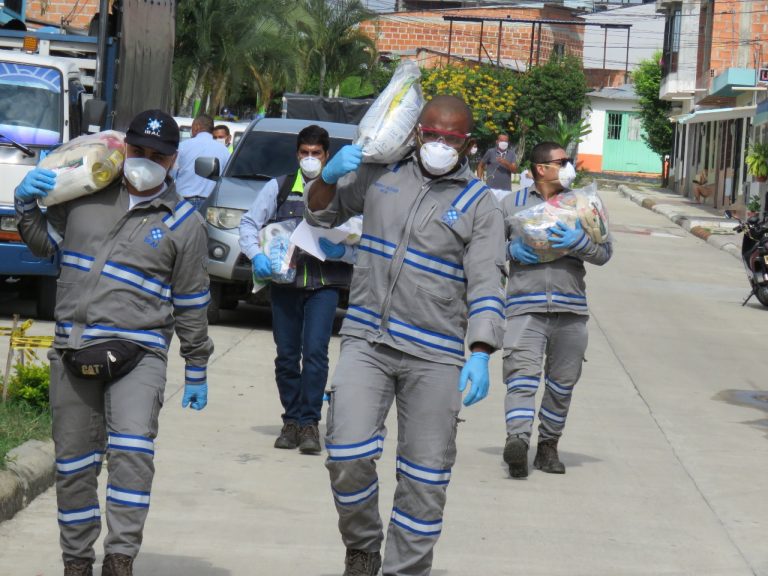 Encontramos historias que nos recuerdan lo importante que es para TODOS, quedarnos en casa 🏡🚨