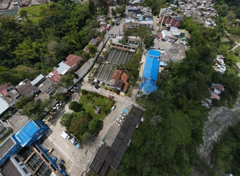 Este domingo podrán registrarse bajas presiones en el suministro de agua potable en Ibagué.