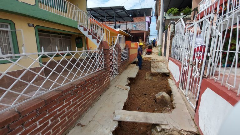 IBAL repuso más de 1.600 metros de tubería de acueducto y alcantarillado en el 2020.