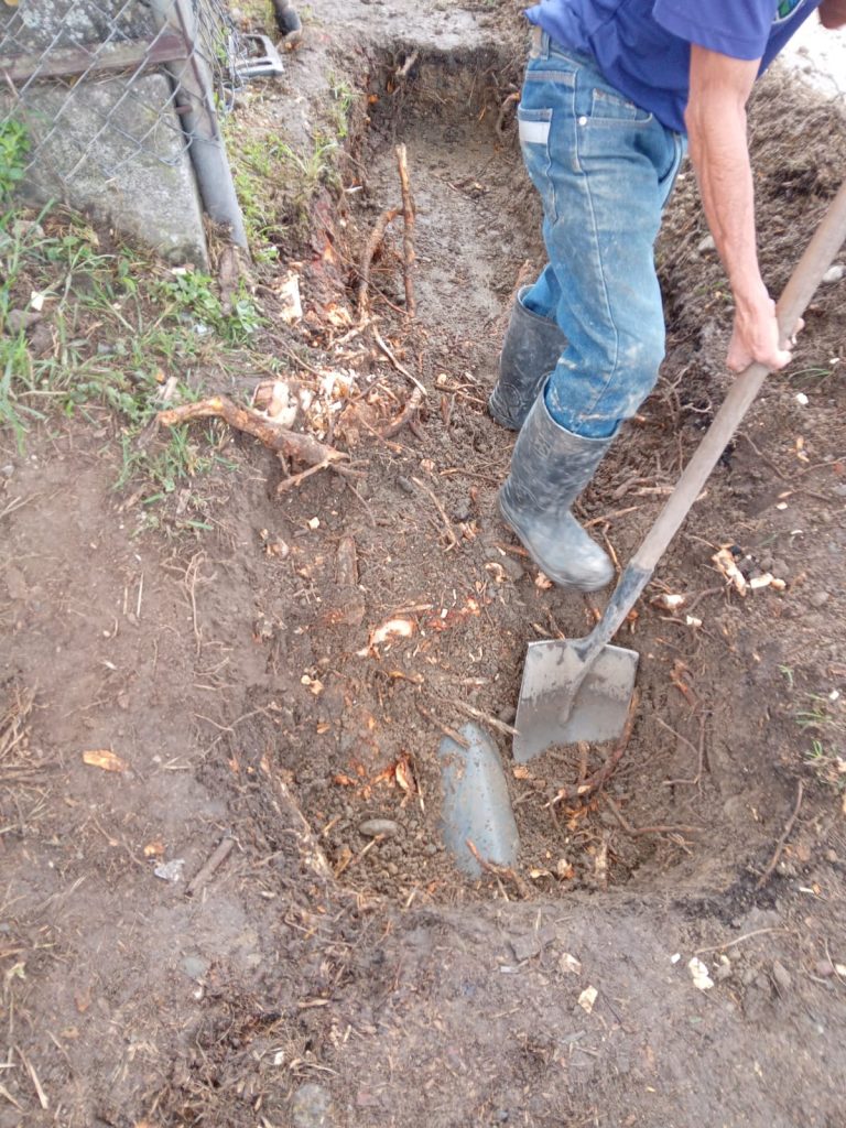 IBAL atiende daño en la red matriz del barrio Picaleña