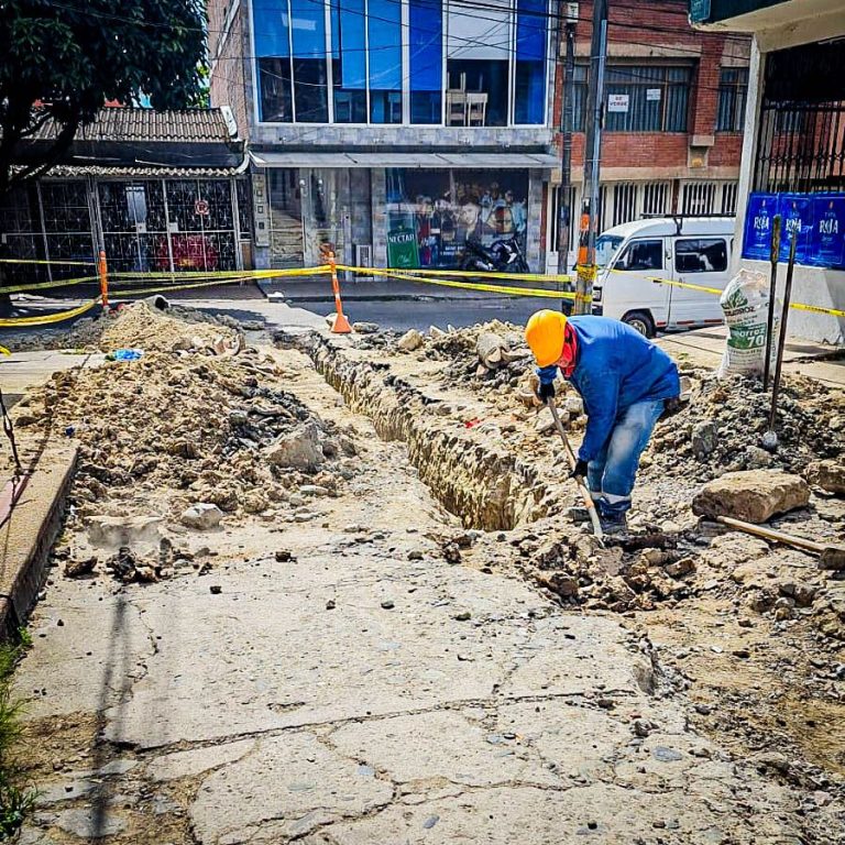 Gobierno Local moderniza las redes hidrosanitarias de seis barrios