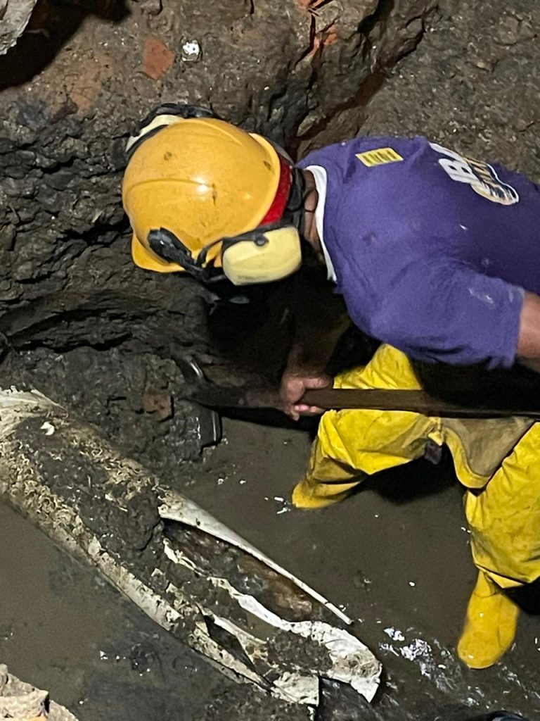 IBAL reparó la línea de distribución de agua en la comuna Nueve