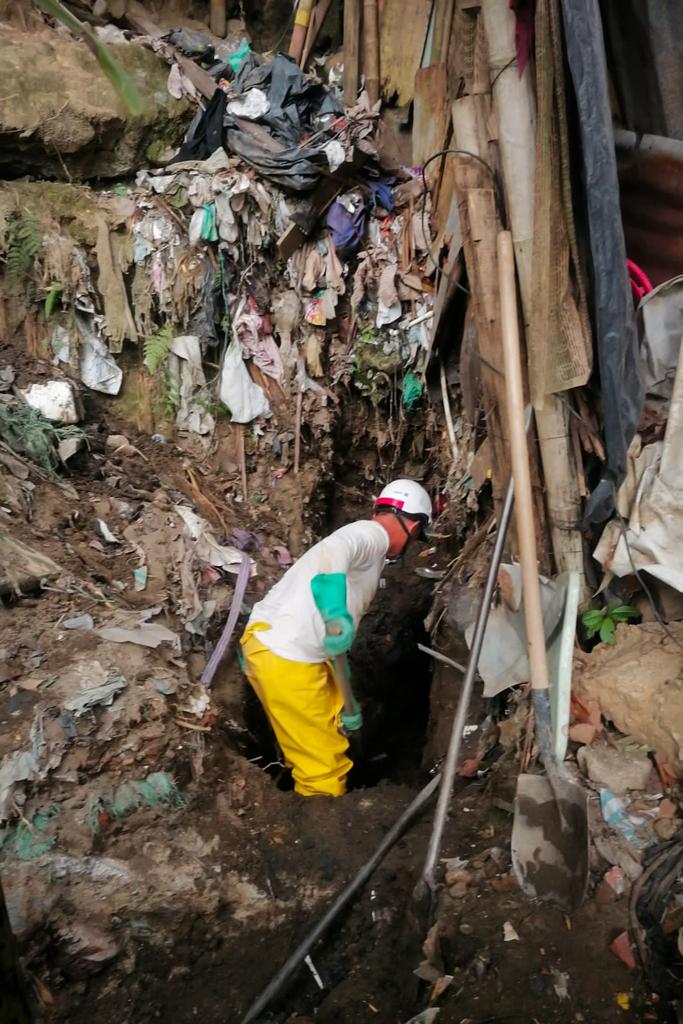 ¡Transite con precaución! IBAL recupera taponamiento del alcantarillado en el Industrial