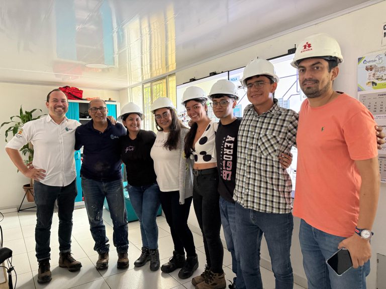 Estudiantes de la Universidad de Cundinamarca ratifican la calidad del agua del IBAL