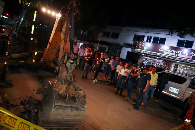 Alcaldesa Johana Aranda inició la segunda etapa del Combo 3×1 en el barrio Restrepo