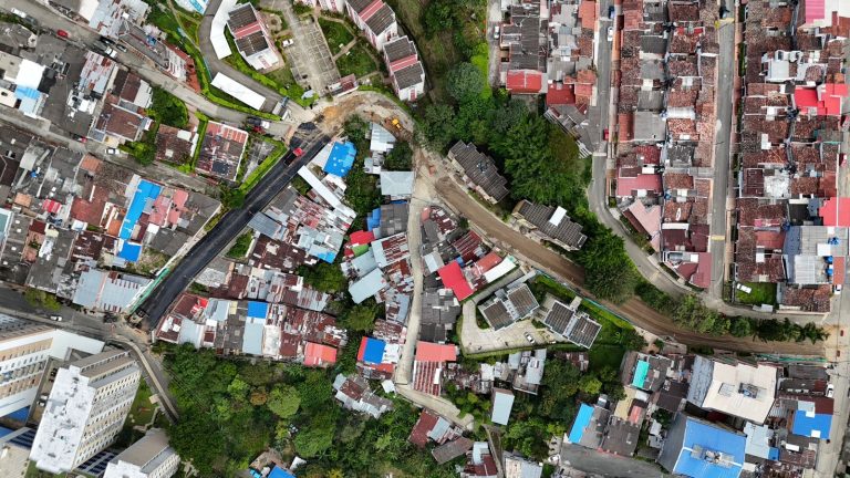 ¡Estamos cumpliendo! IBAL inició la pavimentación en el barrio Irazú