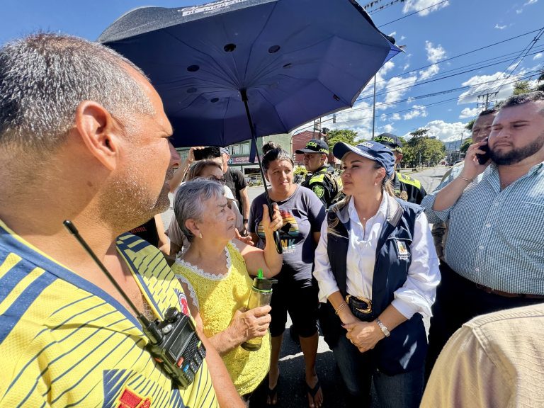 Alcaldía e IBAL se comprometen con la mejora del servicio de agua en Jordán Séptima Etapa