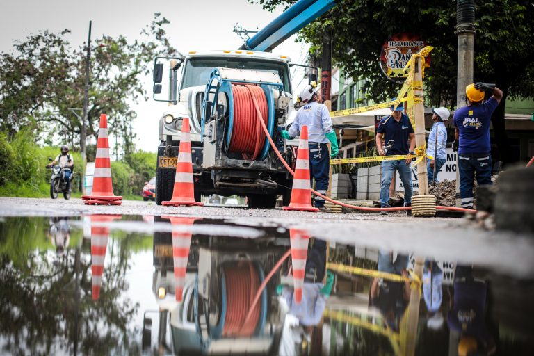 IBAL garantiza buen suministro de agua e invita a la cultura ciudadana para prevenir inundaciones