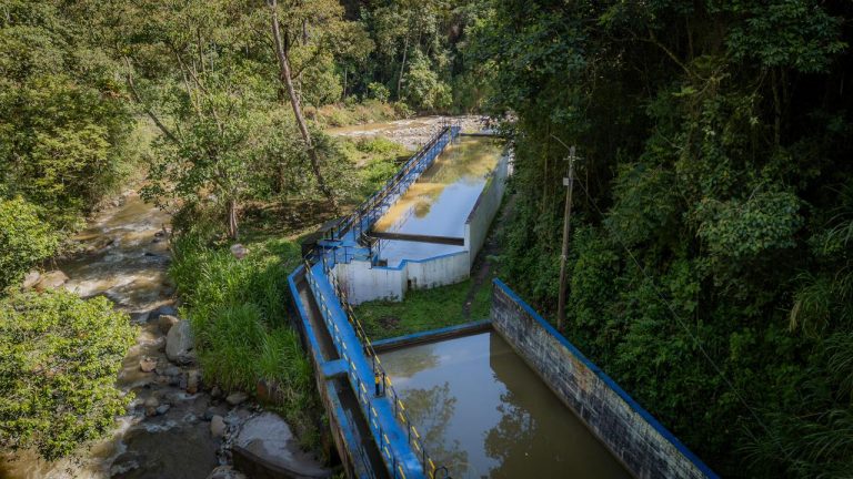 Pese a las fuertes lluvias, el IBAL ha garantizado estabilidad en la prestación del servicio de agua en la ciudad