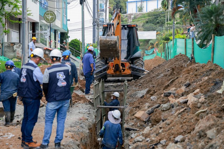 Las vías de seis barrios de Ibagué ya están siendo intervenidas por el ‘Combo 3×1’